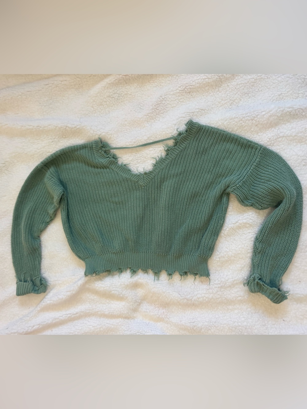 Forever 21 Distressed V-Neck Cropped Sweater - Sage Green - Picture 2 of 4
